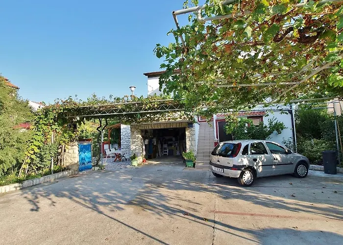 Apartament With Parking Space Kampor, Rab - 5000 Kampor