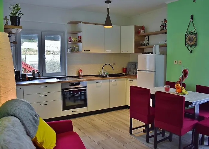 Apartament With Parking Space Kampor, Rab - 5000 *